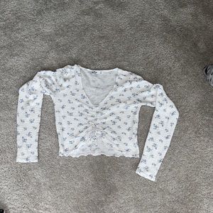Hollister flower print white crop top